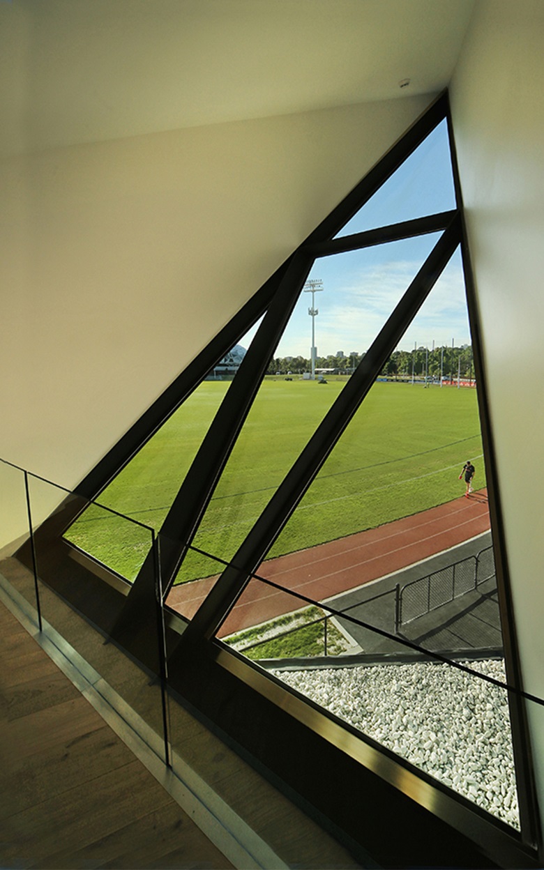 Image Black Diamond The Glasshouse