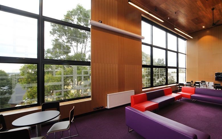 Image Logan Hall